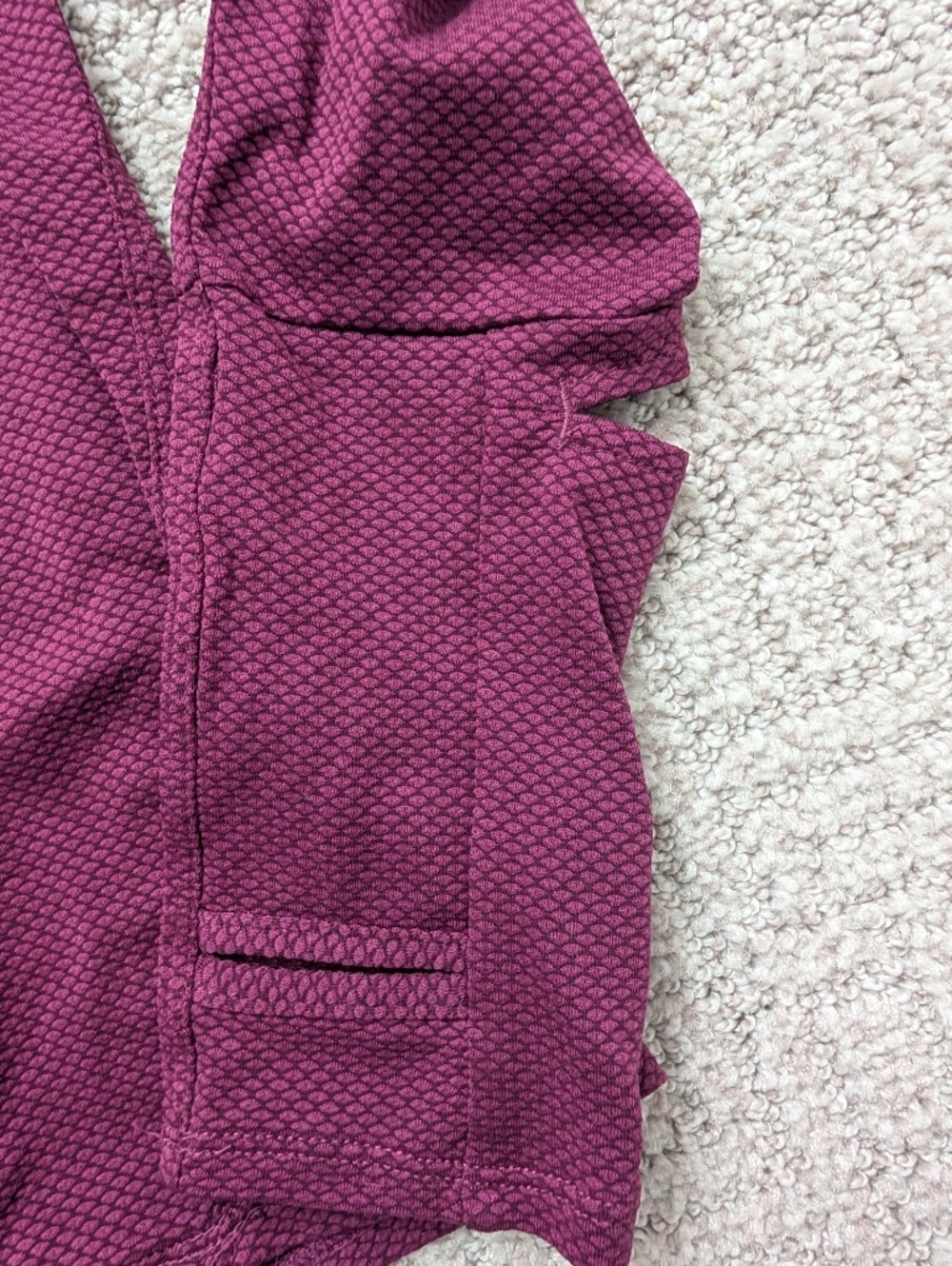 Oiselle Flyout Long Sleeve, Size 6 - Picture 4 of 4